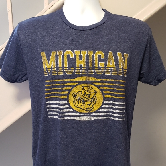 Michigan University Retro Small T-Shirt - Picture 3 of 6
